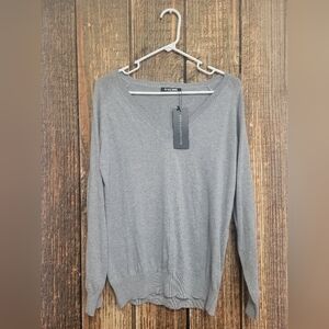 NWT - KALLSPIN Sweater Size Medium